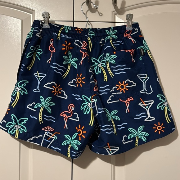 Chubbies Neon Signs Swim Trunks Size Medium - Picture 2 of 4